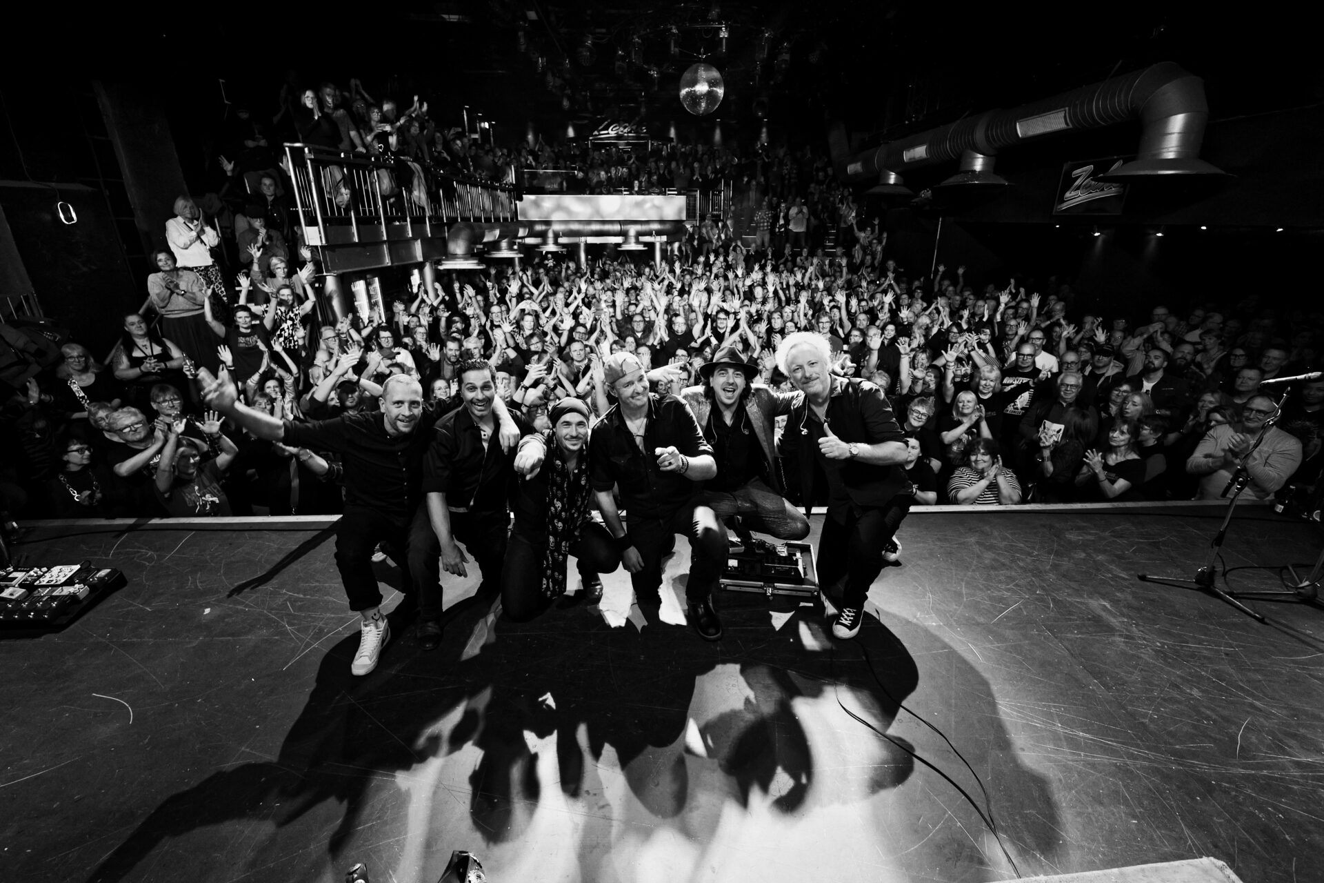 Ein Bild der Band Bosstime in der ausverkauften Zeche Bochum